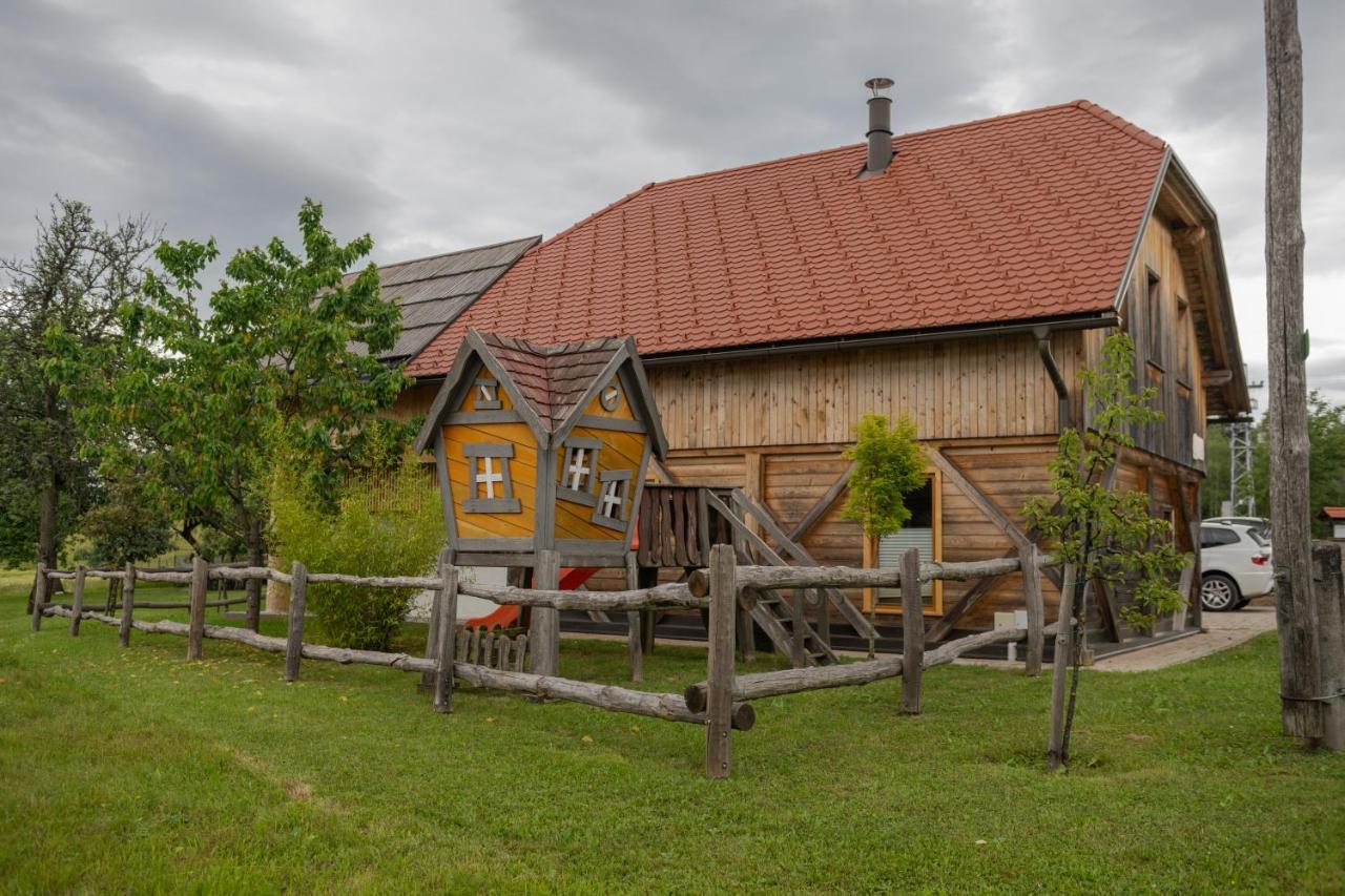 Holiday Home Virida, App Leopold III Ivancna Gorica Exteriér fotografie